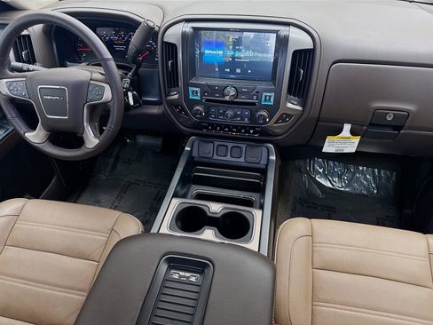 Used 2018 GMC Sierra 3500 Denali w/ Duramax Plus Package AWD/4WD image 12