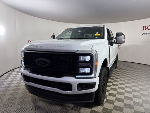 Certified 2025 Ford F250 Lariat w/ Lariat Ultimate Package AWD/4WD image 4