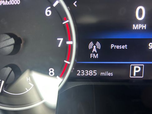 Used 2023 Nissan Sentra SV w/ Trunk Package image 2