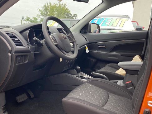 New 2025 Mitsubishi Outlander Sport ES image 9