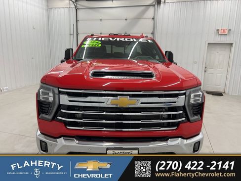 Used 2024 Chevrolet Silverado 3500 LTZ w/ LTZ Plus Package AWD/4WD image 7