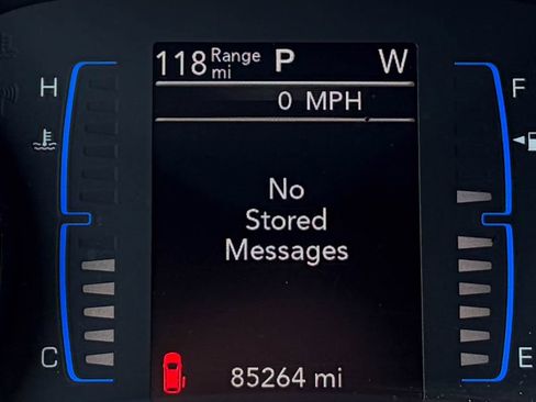 Used 2019 Chrysler Pacifica L FWD image 5