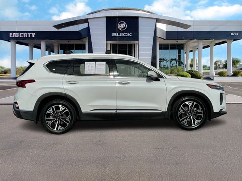 Used 2020 Hyundai Santa Fe SEL image 2