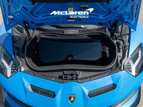 Used 2021 Lamborghini Aventador SVJ AWD/4WD image 37