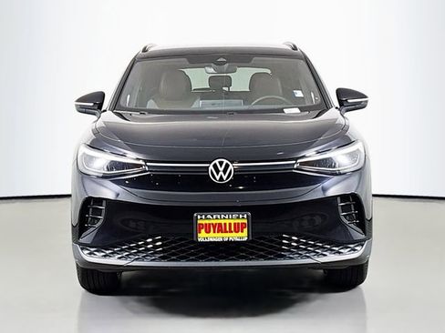 Used 2023 Volkswagen ID.4 Pro image 2