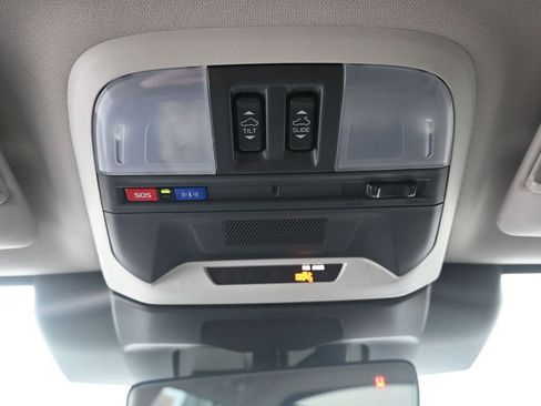 Certified 2025 Subaru Crosstrek 2.0i Premium image 11