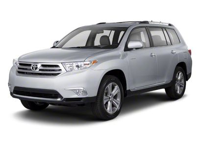 Used 2012 Toyota Highlander FWD w/ Tech Pkg