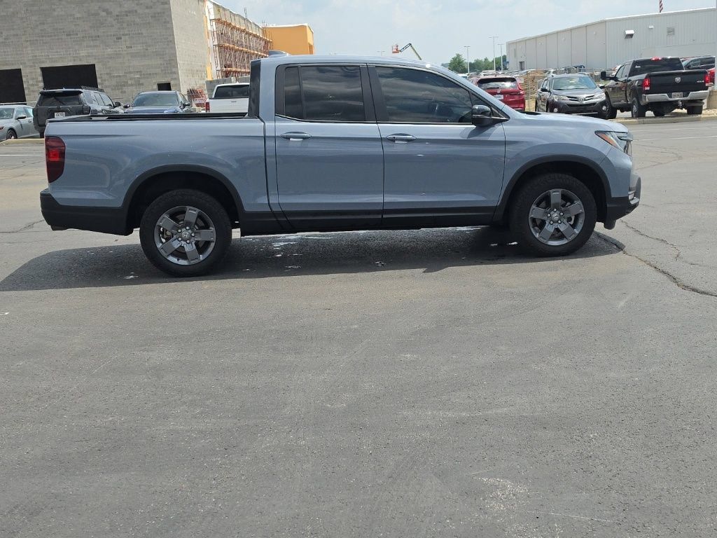 Certified 2025 Honda Ridgeline TrailSport image 11