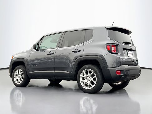 Used 2023 Jeep Renegade Latitude image 14