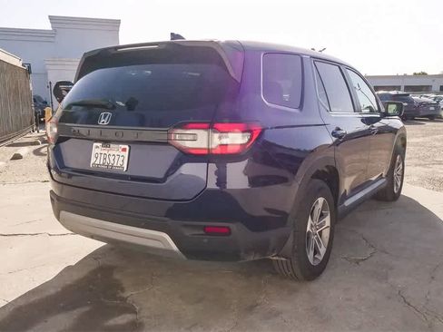 Used 2025 Honda Pilot EX-L image 9