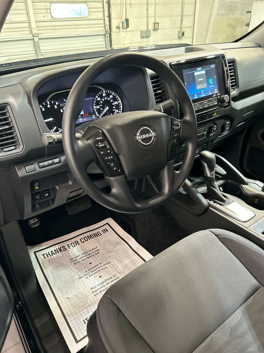 Used 2023 Nissan Frontier S w/ Technology Package AWD/4WD image 9
