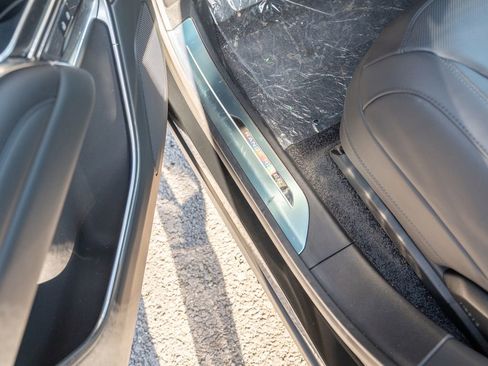 New 2025 Land Rover Range Rover SE image 16