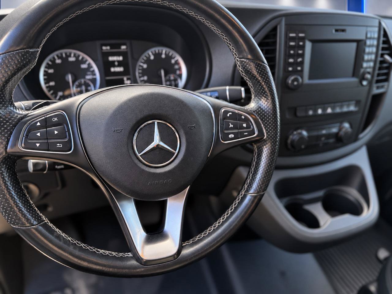 Used 2018 Mercedes-Benz Metris image 11