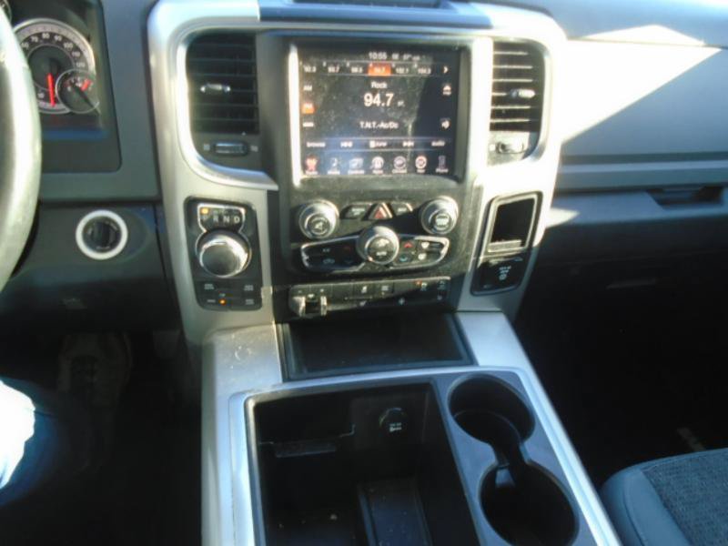 Used 2015 RAM 1500 4x4 Crew Cab Big Horn image 14