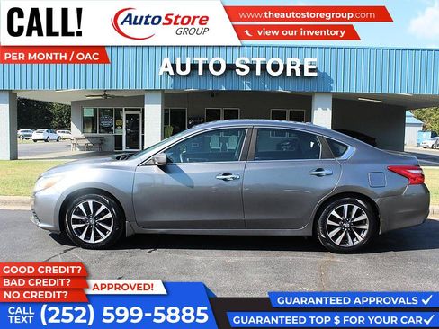 Used 2017 Nissan Altima 2.5 SV FWD image 1