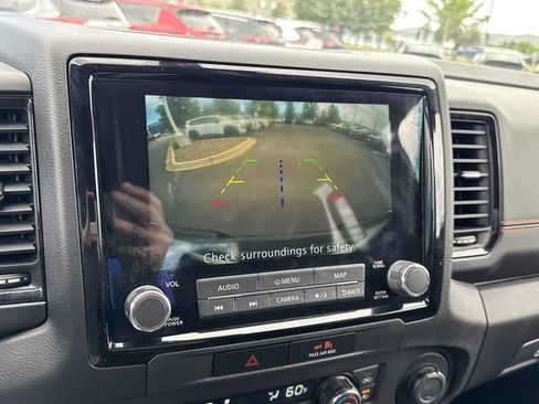 Used 2023 Nissan Frontier PRO-4X w/ Technology Package AWD/4WD image 31