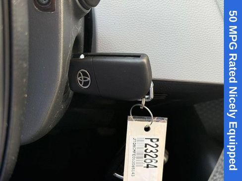 Used 2025 Toyota Corolla LE FWD image 30