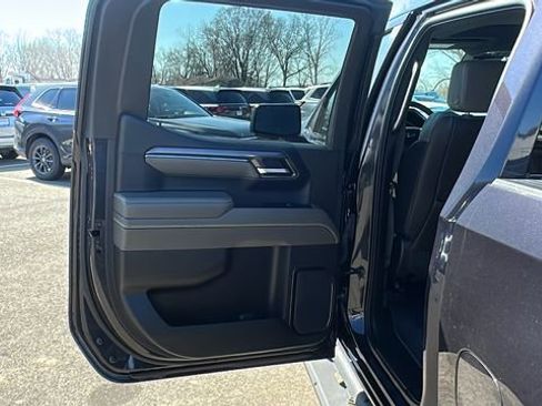 Used 2024 Chevrolet Silverado 1500 ZR2 w/ Technology Package AWD/4WD image 23
