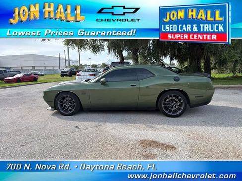 Used 2023 Dodge Challenger R/T Scat Pack w/ Plus Package RWD image 4