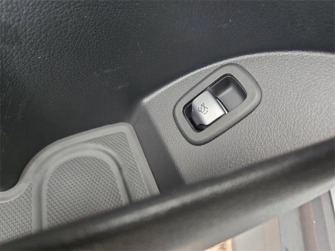 New 2026 Mercedes-Benz GLC 300 4MATIC image 21