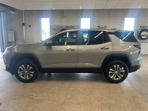 Certified 2025 Chevrolet Equinox LT AWD/4WD image 9