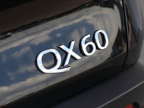 Certified 2025 INFINITI QX60 Luxe w/ Vision Package AWD/4WD image 42