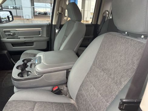 Used 2017 RAM 1500 Big Horn AWD/4WD image 2