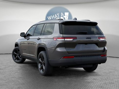 New 2025 Jeep Grand Cherokee L Altitude AWD/4WD image 4