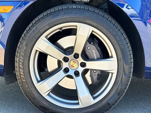 Used 2024 Porsche Macan image 45