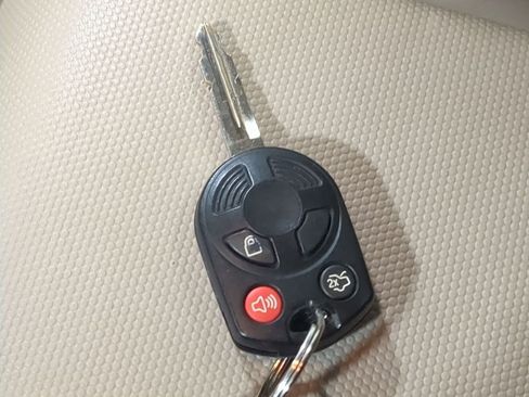 Used 2008 Mercury Mariner Premier FWD image 34