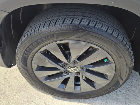 Certified 2024 Volkswagen Taos S FWD image 10