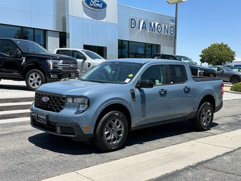 New 2026 Ford Maverick XLT w/ XLT Luxury Package FWD image 2