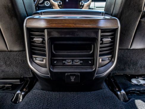 Used 2022 RAM 2500 Laramie AWD/4WD image 35