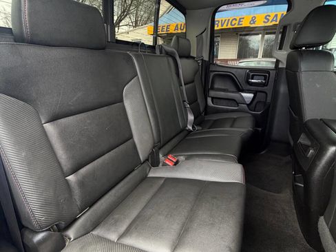 Used 2017 GMC Sierra 1500 SLT image 16