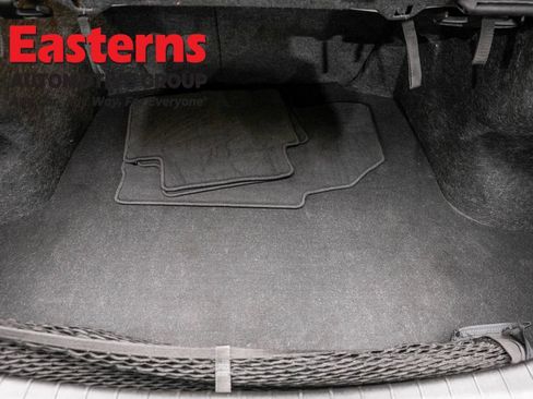 Used 2023 Nissan Maxima SR w/ Sport Mat Group FWD image 9