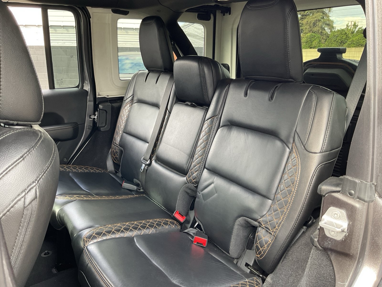 Used 2021 Jeep Wrangler Unlimited Sahara AWD/4WD image 19