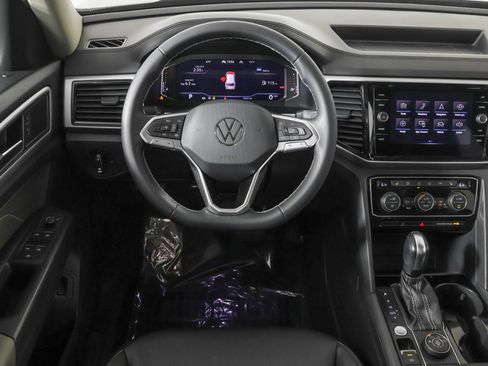 Used 2023 Volkswagen Atlas SE w/ Panoramic Sunroof Package AWD/4WD image 40