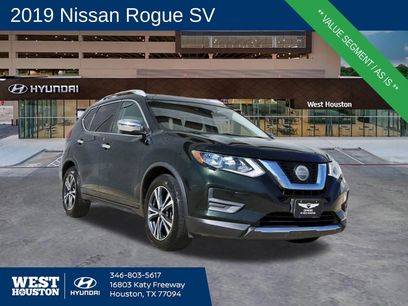 Used 2019 Nissan Rogue SV w/ Sun & Sound Touring Package