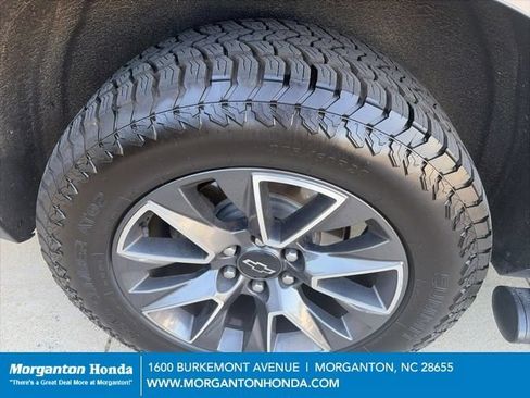 Used 2021 Chevrolet Tahoe Z71 w/ Z71 Signature Package AWD/4WD image 13