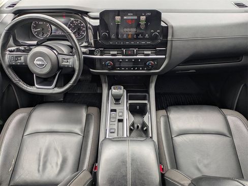 Used 2022 Nissan Pathfinder SL w/ SL Premium Package image 18