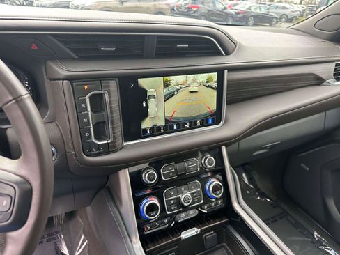 Used 2024 GMC Yukon Denali image 29