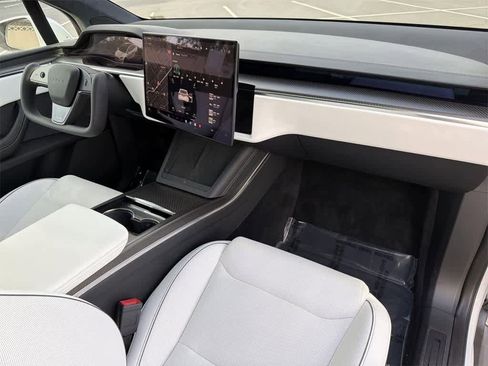 Used 2023 Tesla Model X Plaid image 44