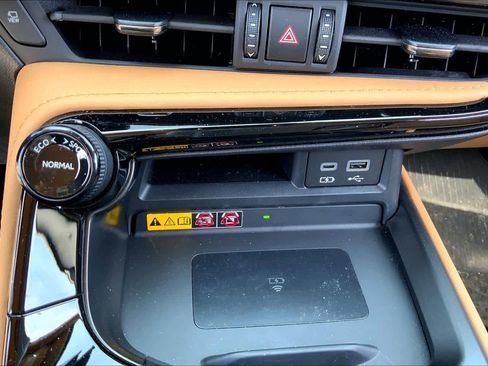 Used 2024 Lexus NX 350 AWD w/ Vision Package image 35