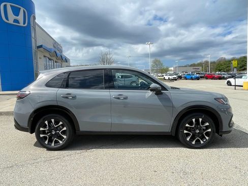 New 2026 Honda HR-V EX-L image 2