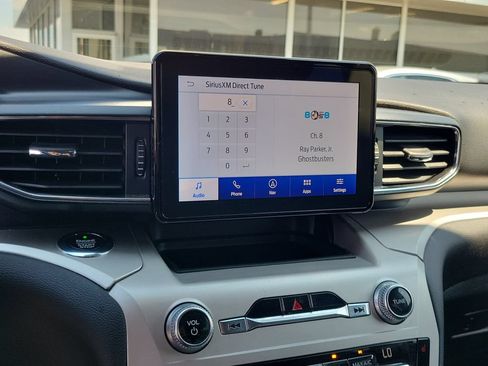 Certified 2021 Ford Explorer XLT w/ Equipment Group 202A AWD/4WD image 27