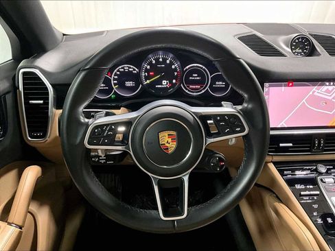 Used 2021 Porsche Cayenne E-Hybrid image 18