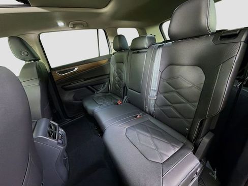 New 2026 Volkswagen Atlas SE image 24
