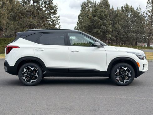 New 2026 Kia Seltos S image 3