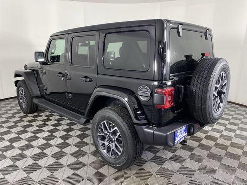 New 2026 Jeep Wrangler Sahara image 10