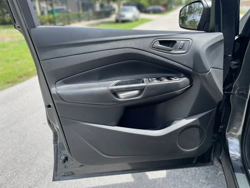 Used 2017 Ford Escape S FWD image 30